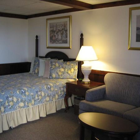Sea Whale Motel Мидлтаун Экстерьер фото