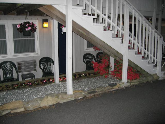 Sea Whale Motel Мидлтаун Экстерьер фото